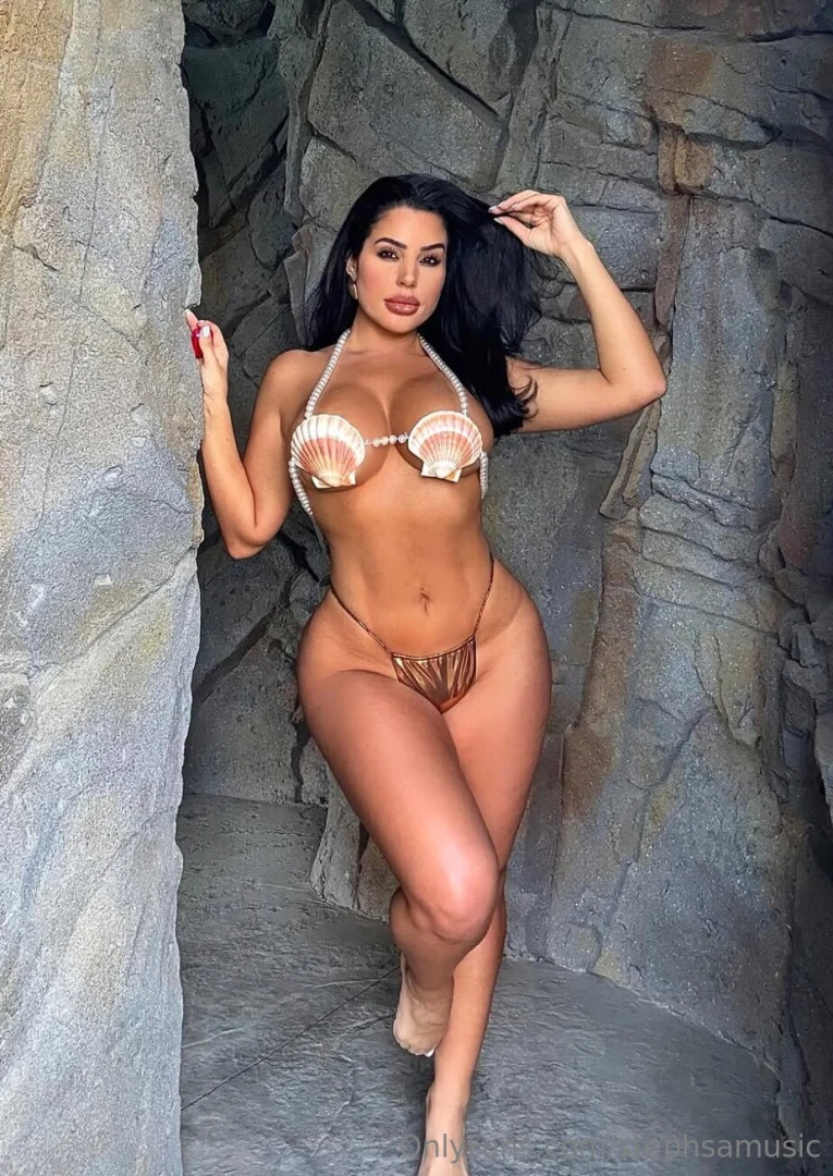 Which of your fantasies should we play out let me know in the dms 