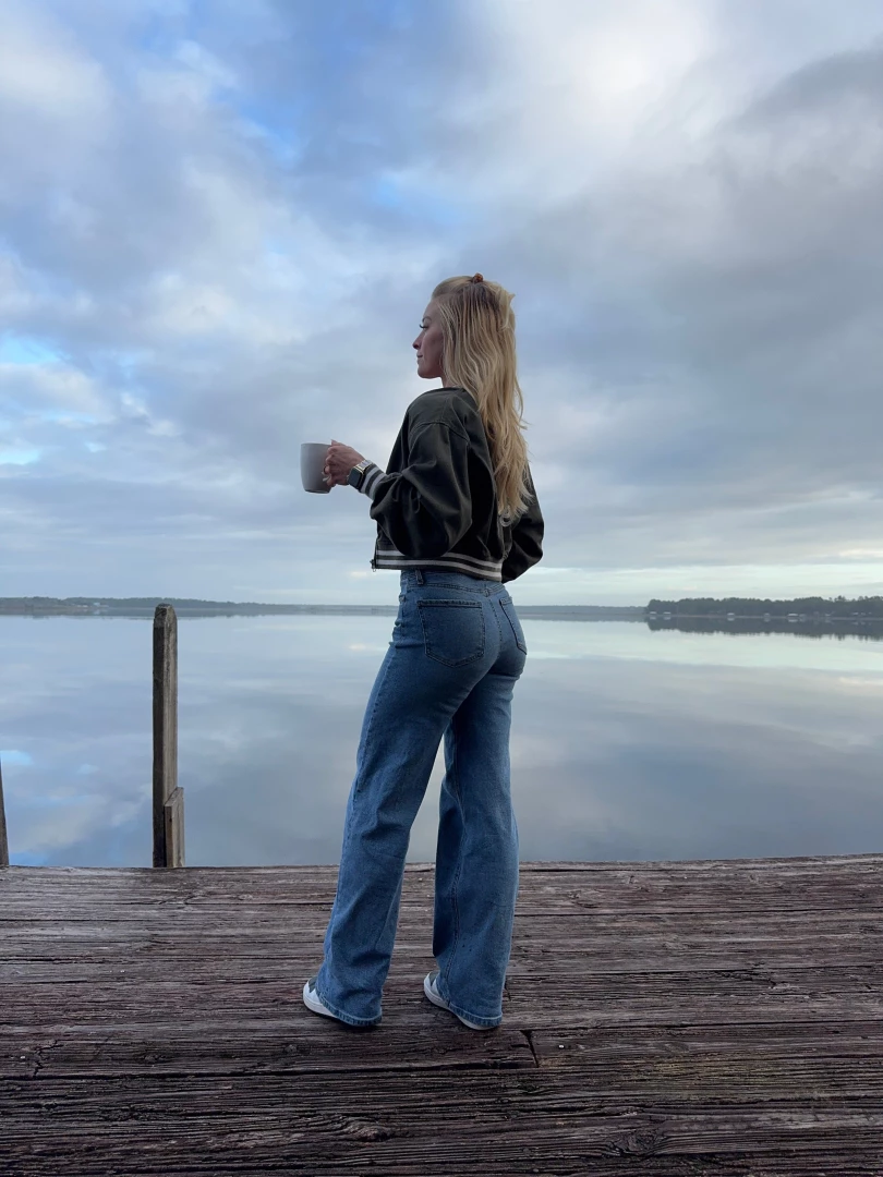 Sippin on hot coffee in some chilly weather part 3 