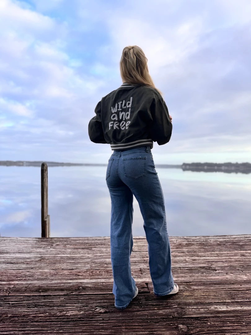 Sippin on hot coffee in some chilly weather part 1 