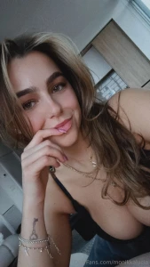 Sending kisses part 54