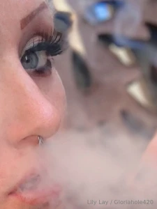 Smokin w my titties outtt