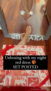 Unboxing with my night red dress