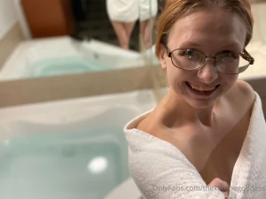 I get to have this nice bathtub tonight do you want me to get a few