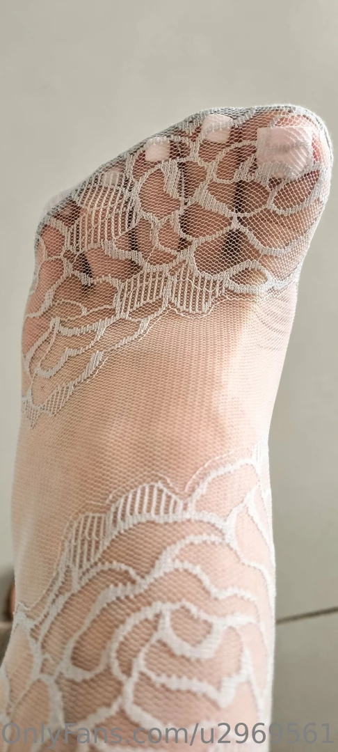 Lace nylon hugs my foot nicely part 1 