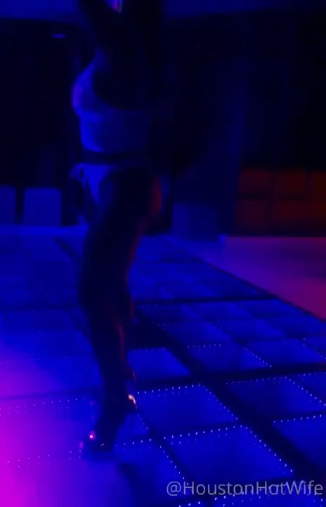 Can t wait to dance and be naughty again tonight 