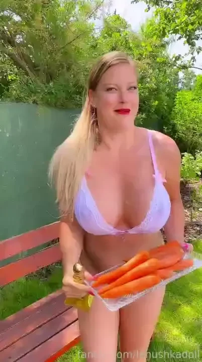 I know that you are into healthy eating extreme show how many carrots 