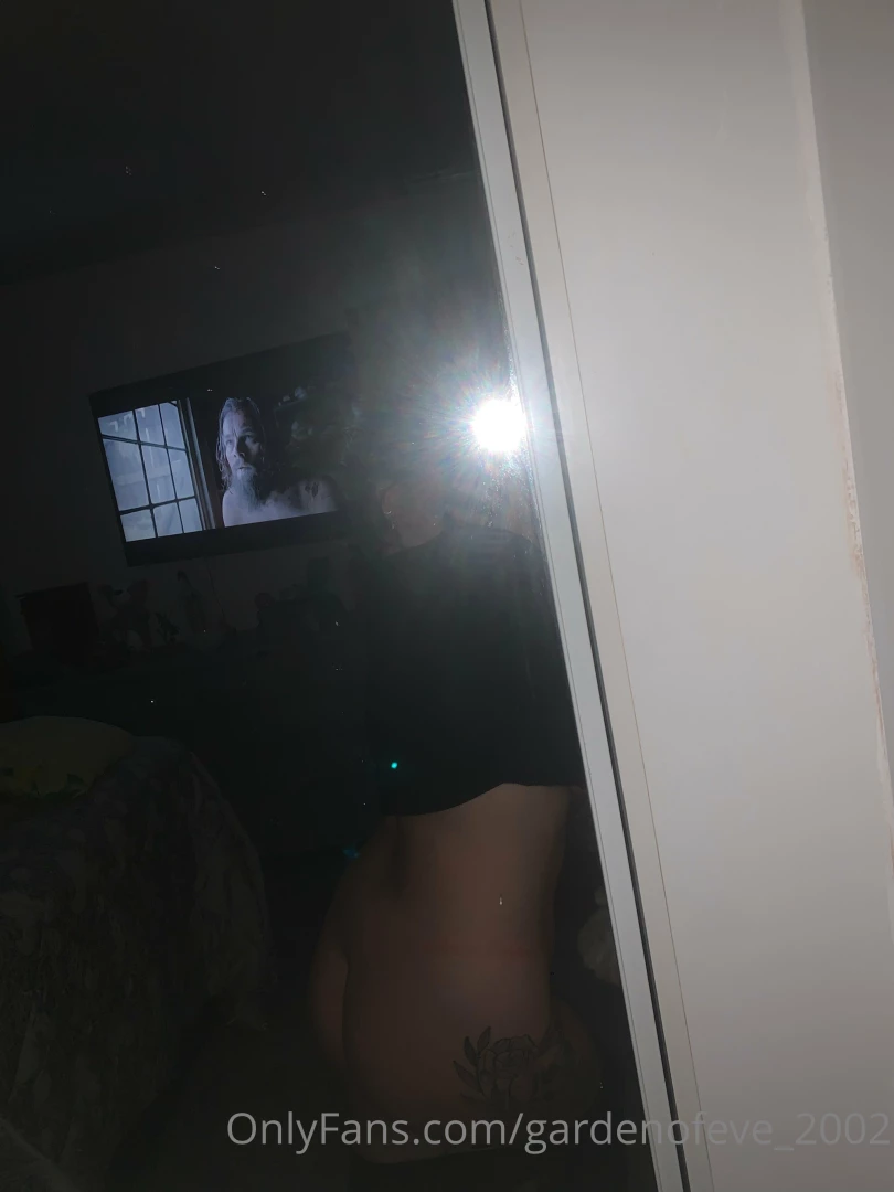 Leo casually in the back 