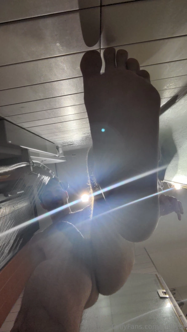 Some more kinky stuff for the feet and pit lovers part 1 