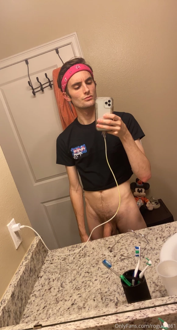 Good evening i took these tonight and i m really feeling myself haha 