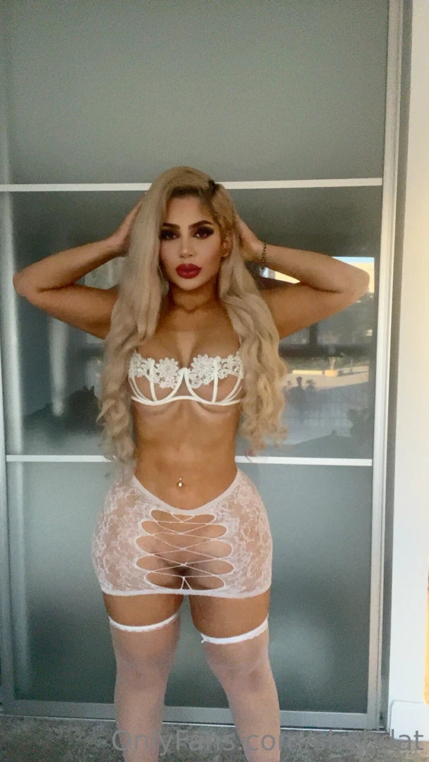 I m in los angeles until eid tap in 