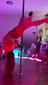 A free one for yall and the socials xox i ve been messing around with