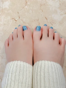 My pov and a bit of bulge feet femboy toes teen fyp stirrups bulge part 2