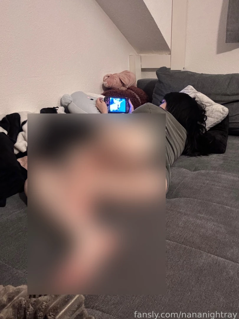 I still don t notice you re there i hope my shirt stays in place nsfw 