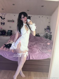 I might be constantly cold but this dress makes me feel hot video part 5