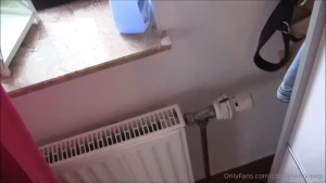 Creampie heating installer fucks me at the heating did not work