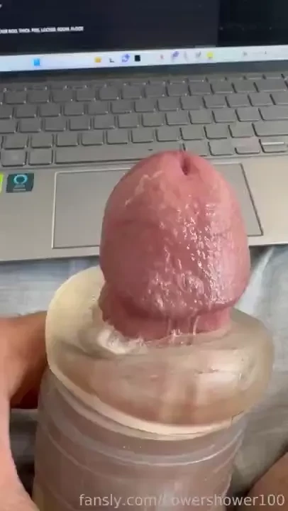 I was out of control yesterday look at that grip on the fleshlight how 