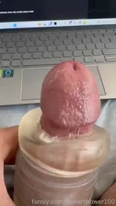 I was out of control yesterday look at that grip on the fleshlight how