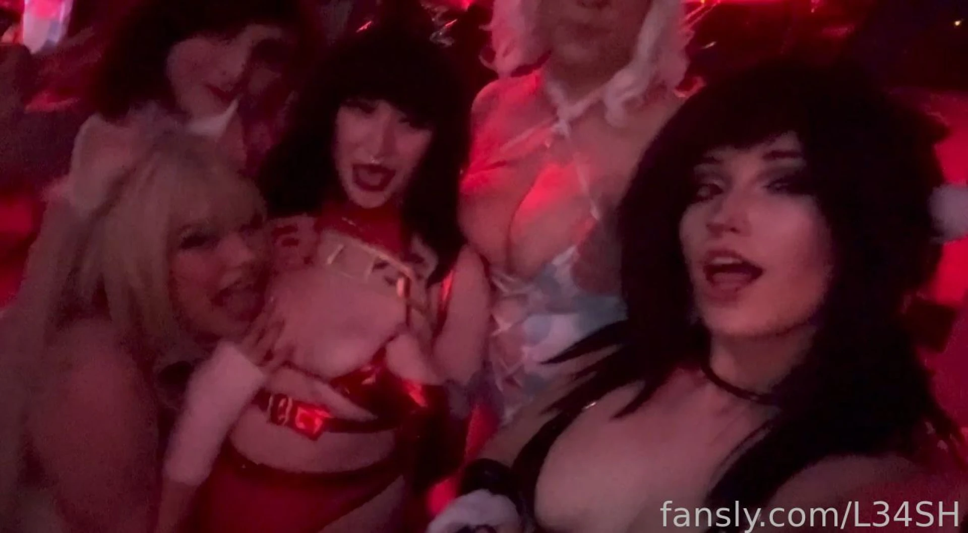 This is what unwrapping presents means at l34sh akashio sirenpup 