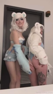 These two bears went to go sneak off to have some fun kurainu