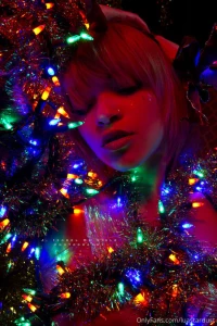 Black christmas shot by jisobeldelisle inspired by the cult classic