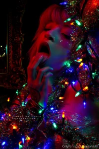 Black christmas shot by jisobeldelisle inspired by the cult classic part 5