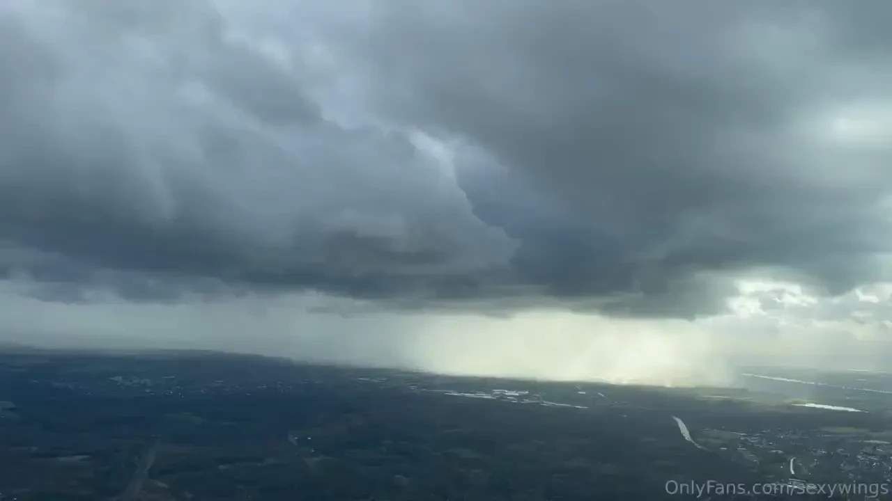 Some weather ahead heavy rain just started at the airport we are 