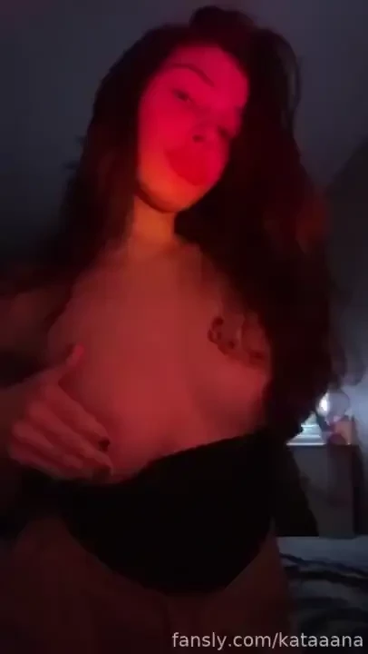 Jiggle-jiggle watch me closely video bigtits perfect ideal natural 