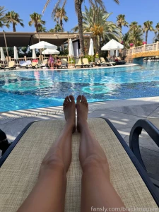 Last day of my vacation but gonna make the most of it milf mom bikini part 1