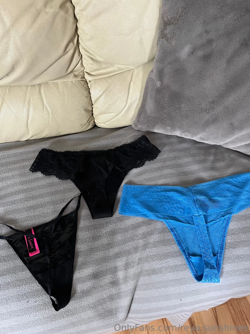 Some panties for sale hmu if you re interested 