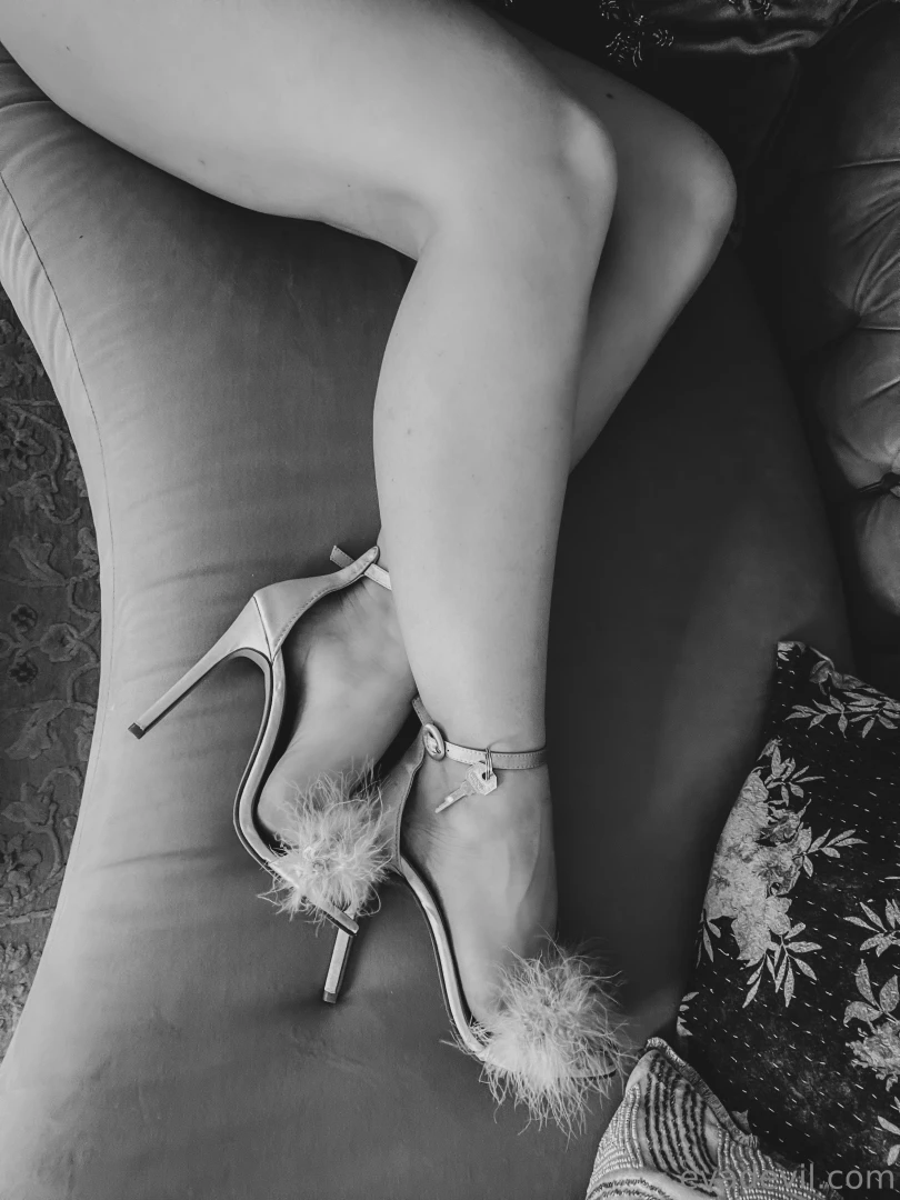 Apr 25 day 846 aaand i m taking your dick away from you again goddess 