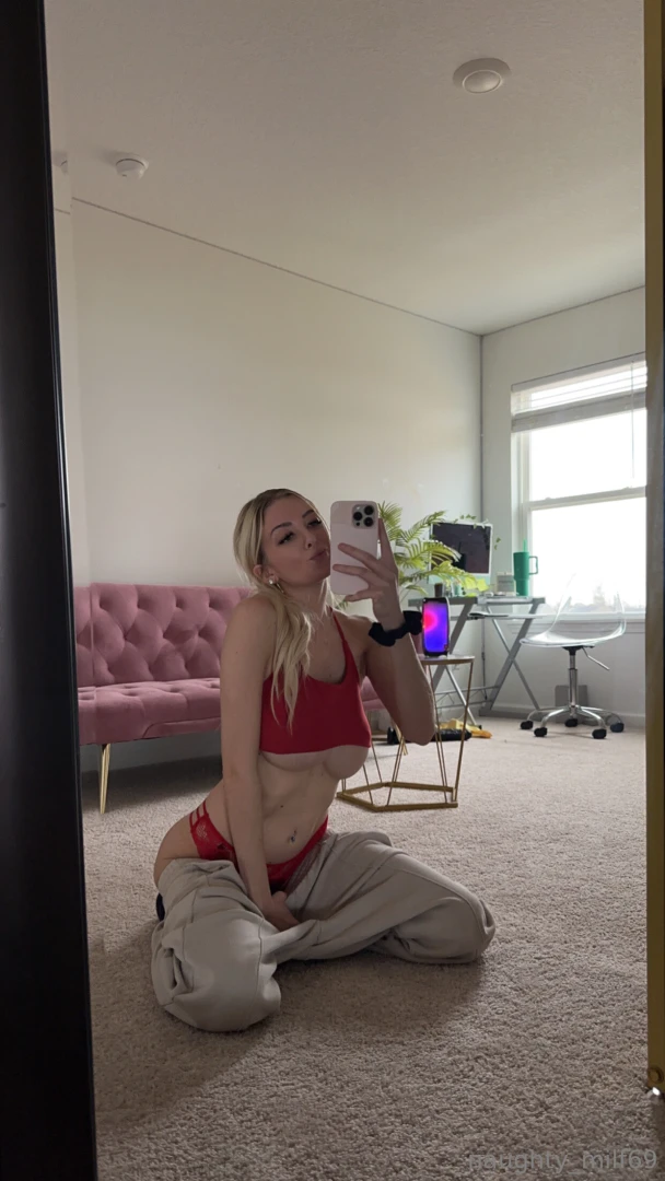 Do you like this sexy red set on me and which picture makes me look part 2 