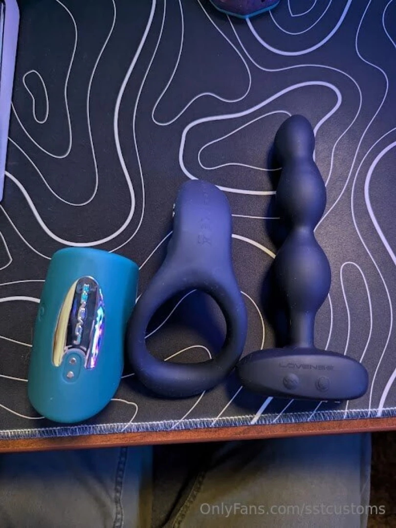 An absolutely amazing fan just bought me baldur s gate 3 gave him 3 