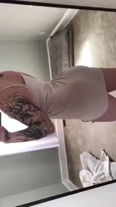 We love when kahlee sends us a hot tease make sure you check out her 