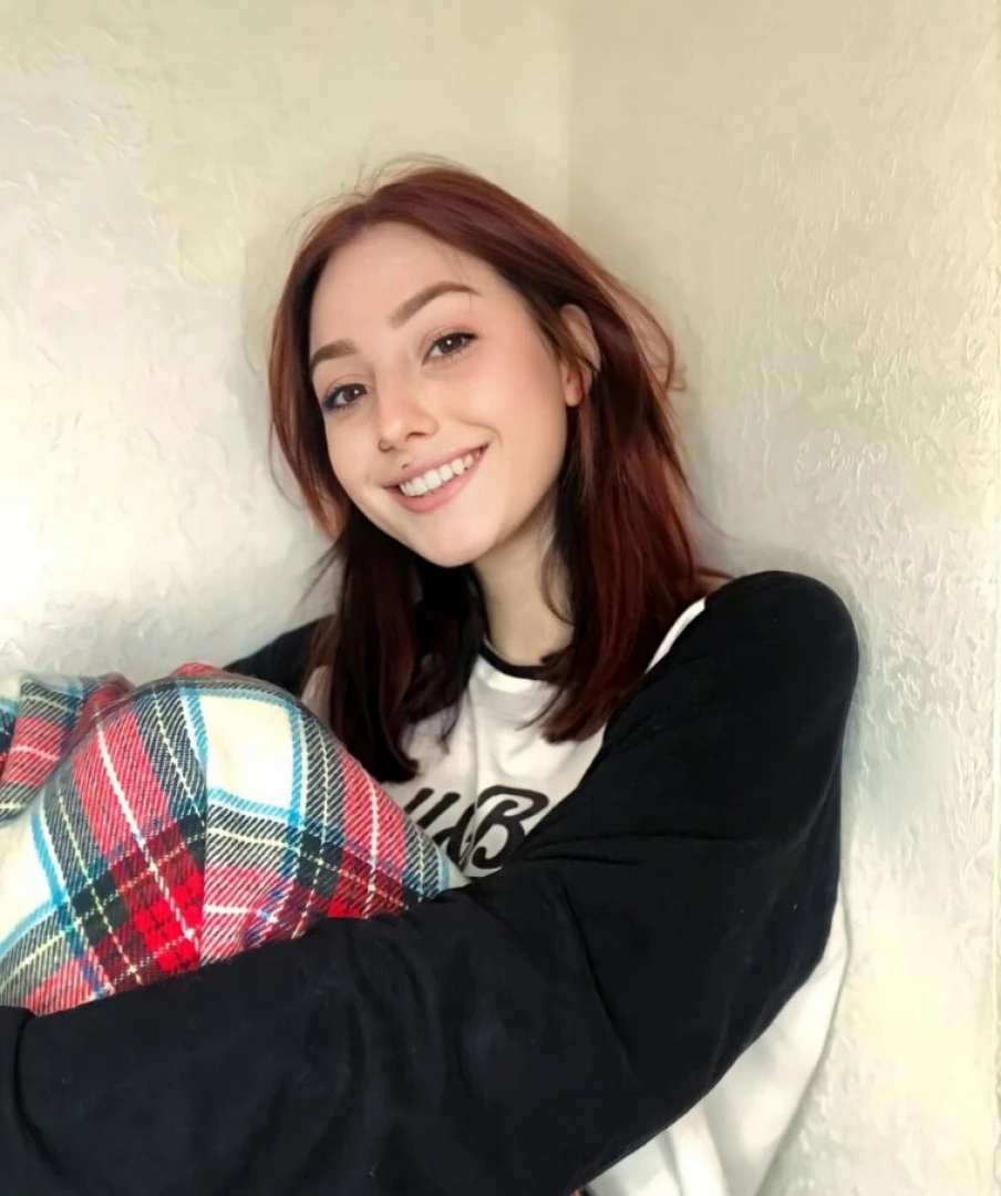 Coraline_sexy her coraline_sexy mouth and pussy is soaking wet and hot part 90 