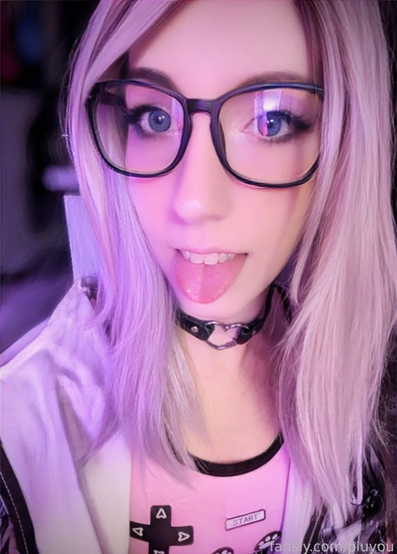 Helluuu 3 do i look creative because i am working hard on the very 