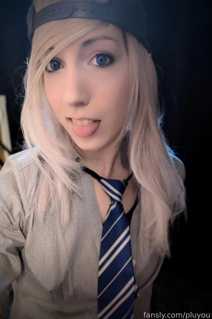 He was a boy she was a girl can i make it any more obvious who gets 