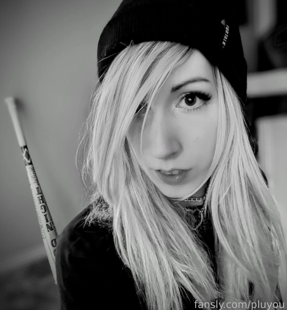 You know its serious when i use the black white filter x3 its not that 