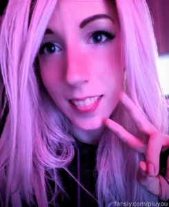 Friendly reminder to always smile and stroke your cock part 1