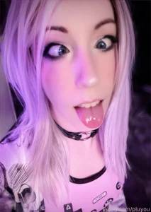 Helluu cuties and sorry for the lack of content i had a rough week and