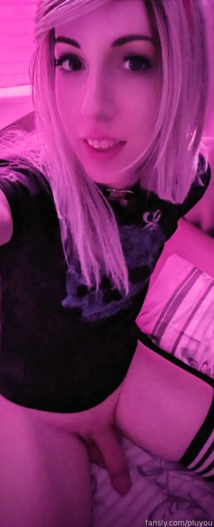 Small pic with a pretty dick fyp trap trans transgender mtf transgirl 