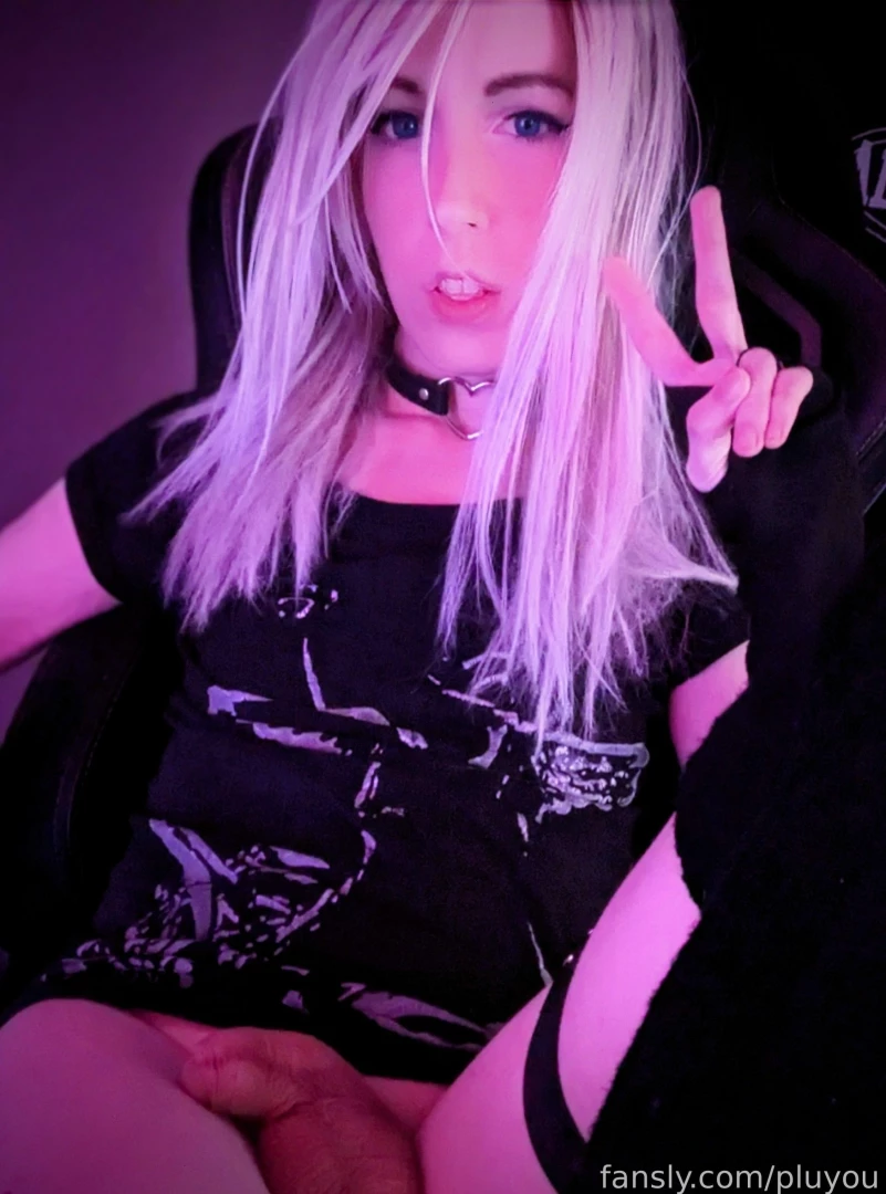 Yesterday was my turn i think now its your turn get on your knees 3 