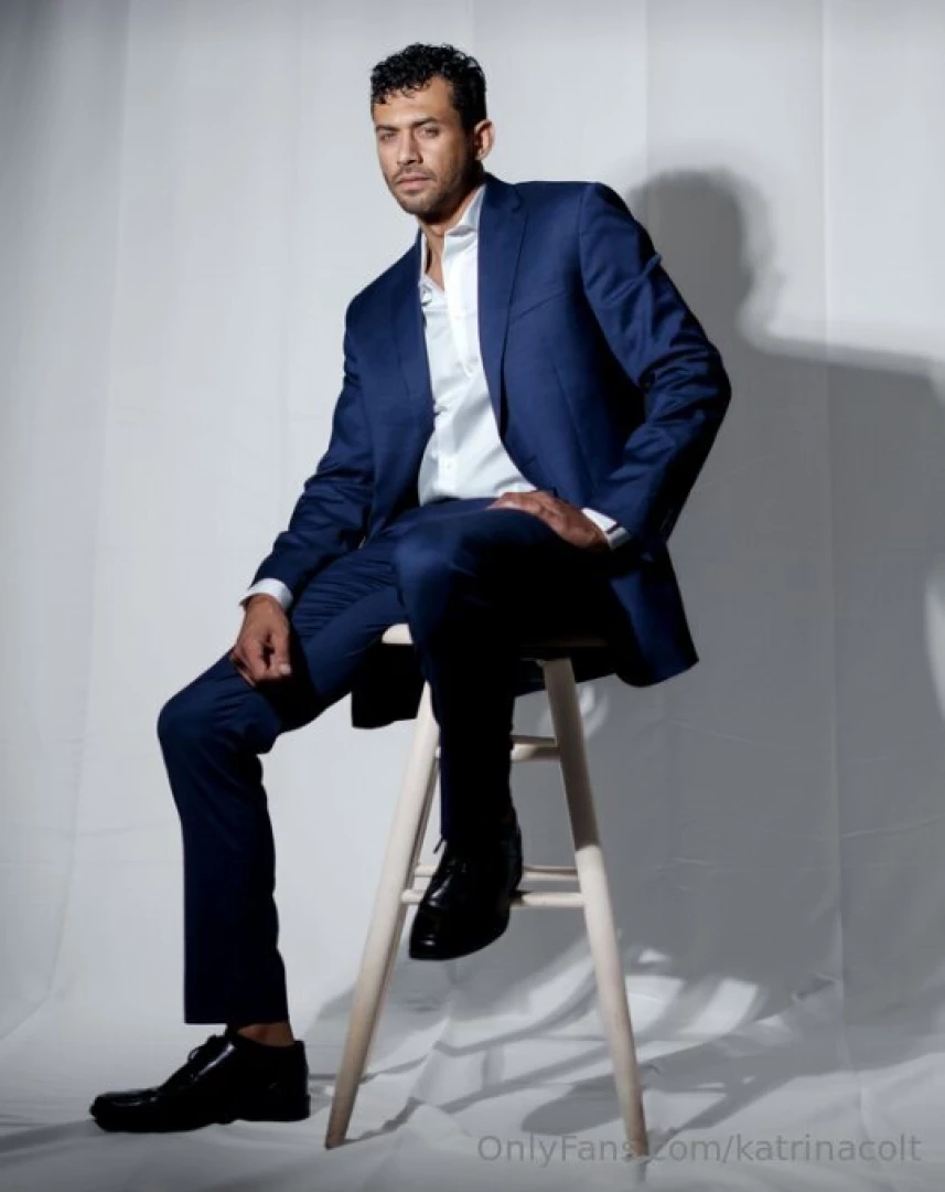 The internets favorite big dick daddy bbc star alex jones just made part 1 