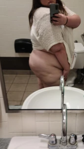 Plan a was to take naughty fitting room pics again but i just feel part 5