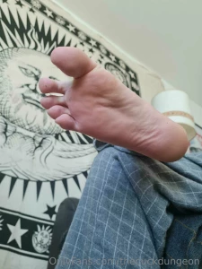 I ve been on my feet all night and these tired soles need their lint part 8