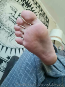 I ve been on my feet all night and these tired soles need their lint part 12