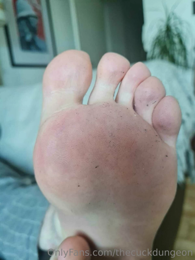 I ve been on my feet all night and these tired soles need their lint part 9 