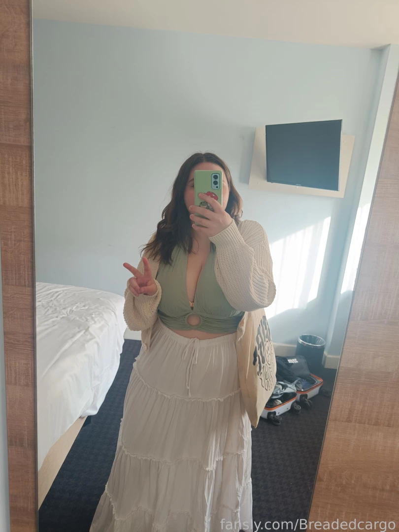 Sorry for not posting i ve been rly sick also at twitchcon part 6 