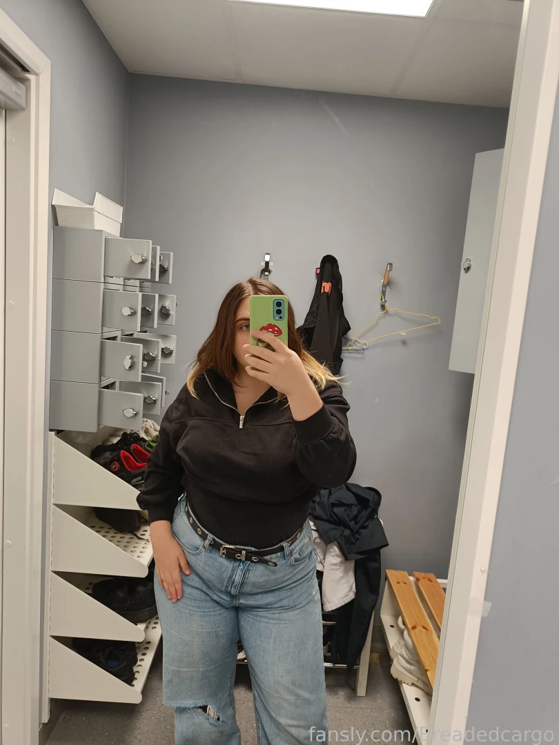 Ayyyy i got a new tattoo and im bacj home so hopefully more photos gt part 1 