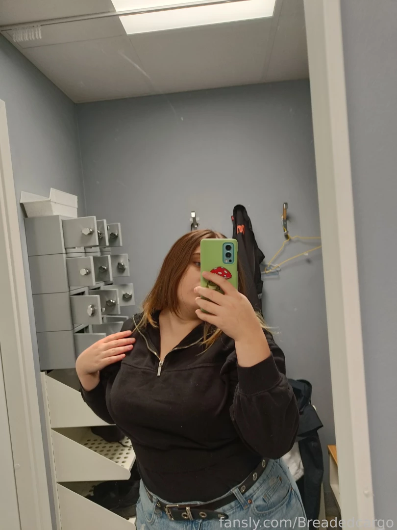 Ayyyy i got a new tattoo and im bacj home so hopefully more photos gt part 6 