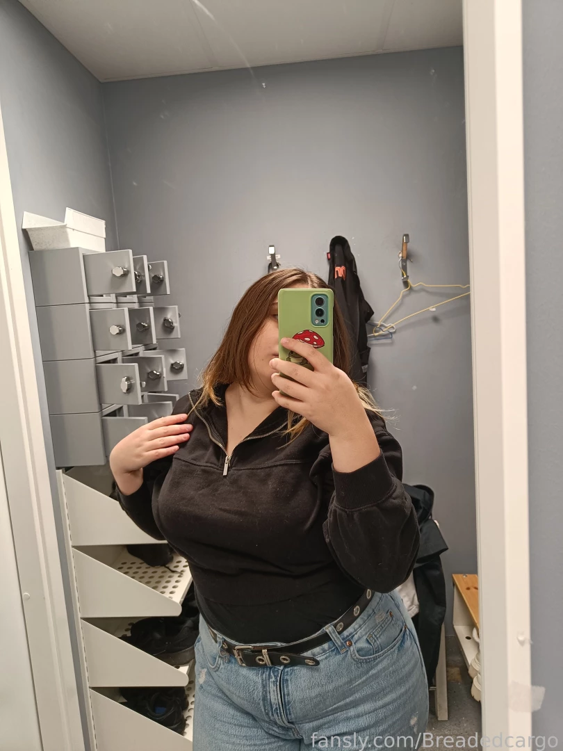 Ayyyy i got a new tattoo and im bacj home so hopefully more photos gt part 7 